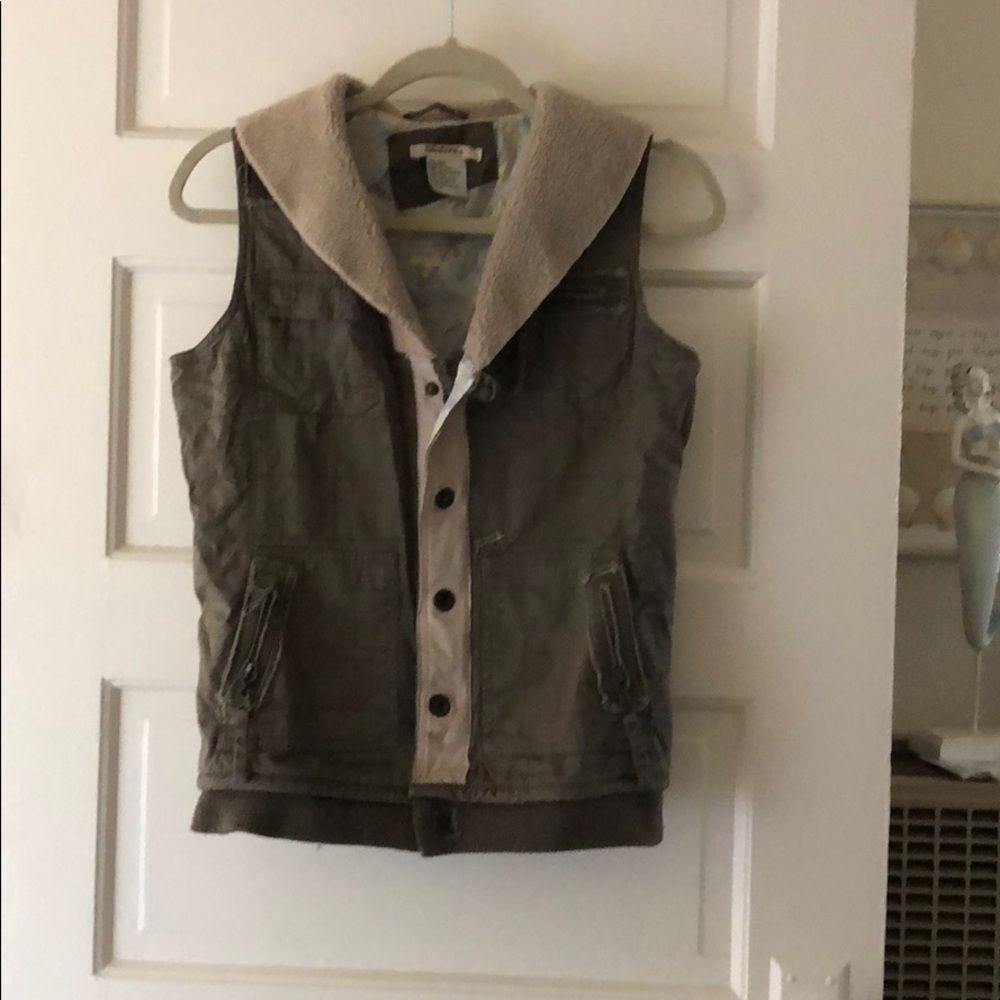 Billabong vest